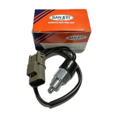 Switch de Retroceso Sankei japonés para Nissan D21 - Nissan